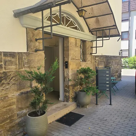 24 - Zentrumsnah - Parkplatz *